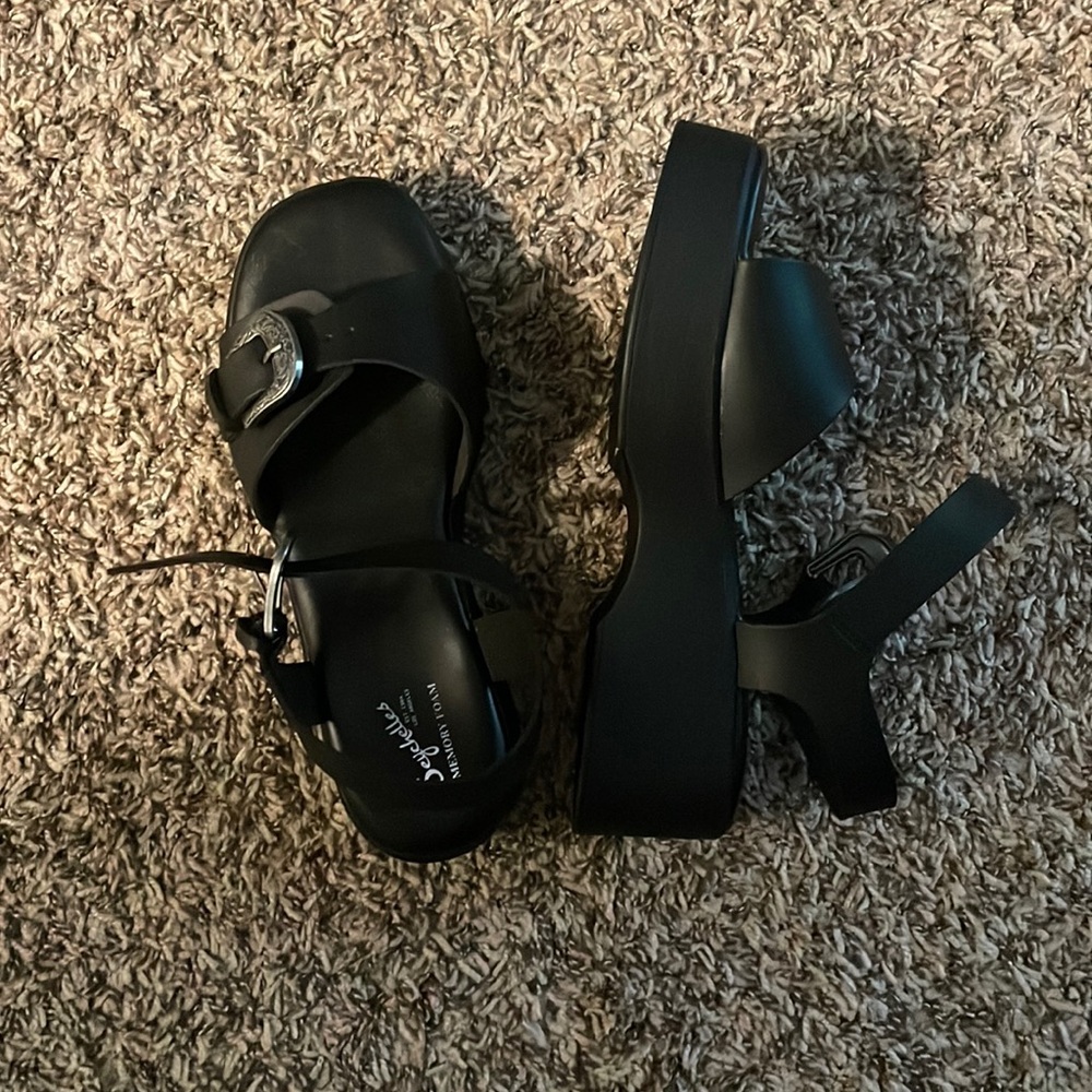 Seychelles Memory Foam Sandals in Black